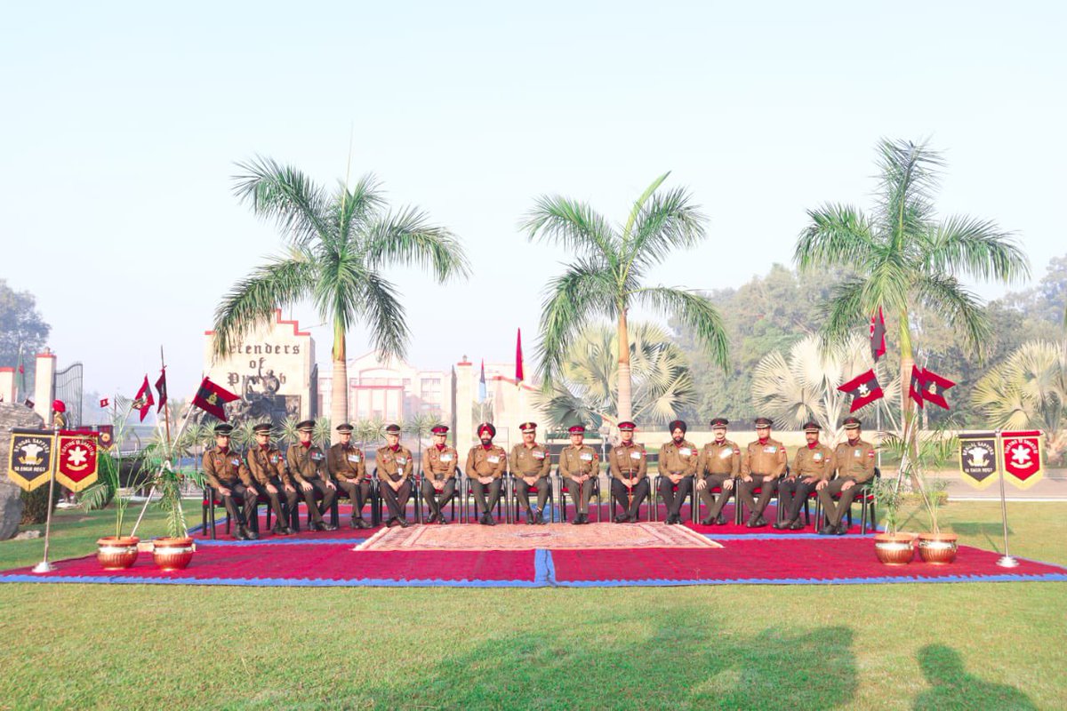 pro_defence's tweet photo. #VajraCoprs #DefendersofPunjab #VajraSappers celebrated 242nd anniversary of #EngineerCorps Wreath laid @VajraShauryaSthal to pay homage to brave Sappers who laid down their lives for the nation.#GallantSoldiers @SpokespersonMoD @adgpi @westerncomd_IA @prodefencechan1 @PIB_India https://t.co/cnofLvmArP