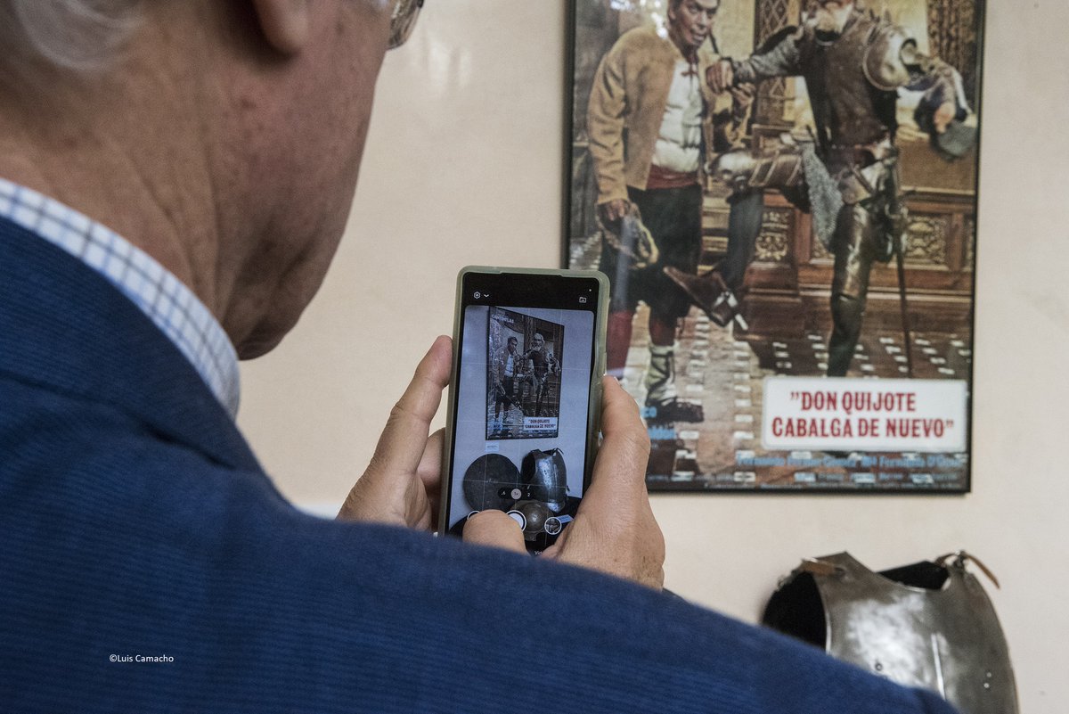 SgaeAudiovisual's tweet photo. Si estás un poco 🥱aburrido/a de hacer siempre los mismos planes, 😊te proponemos 2 para este finde:
✖️Visita a la #ExpoElviajeatodaspartes, un repaso por la vida y obra de #FernandoFernánGómez (sede SGAE Madrid)
✖️Semana del Cortometraje de la @ComunidadMadrid en @LASALABERLANGA https://t.co/K1xb72JVtA