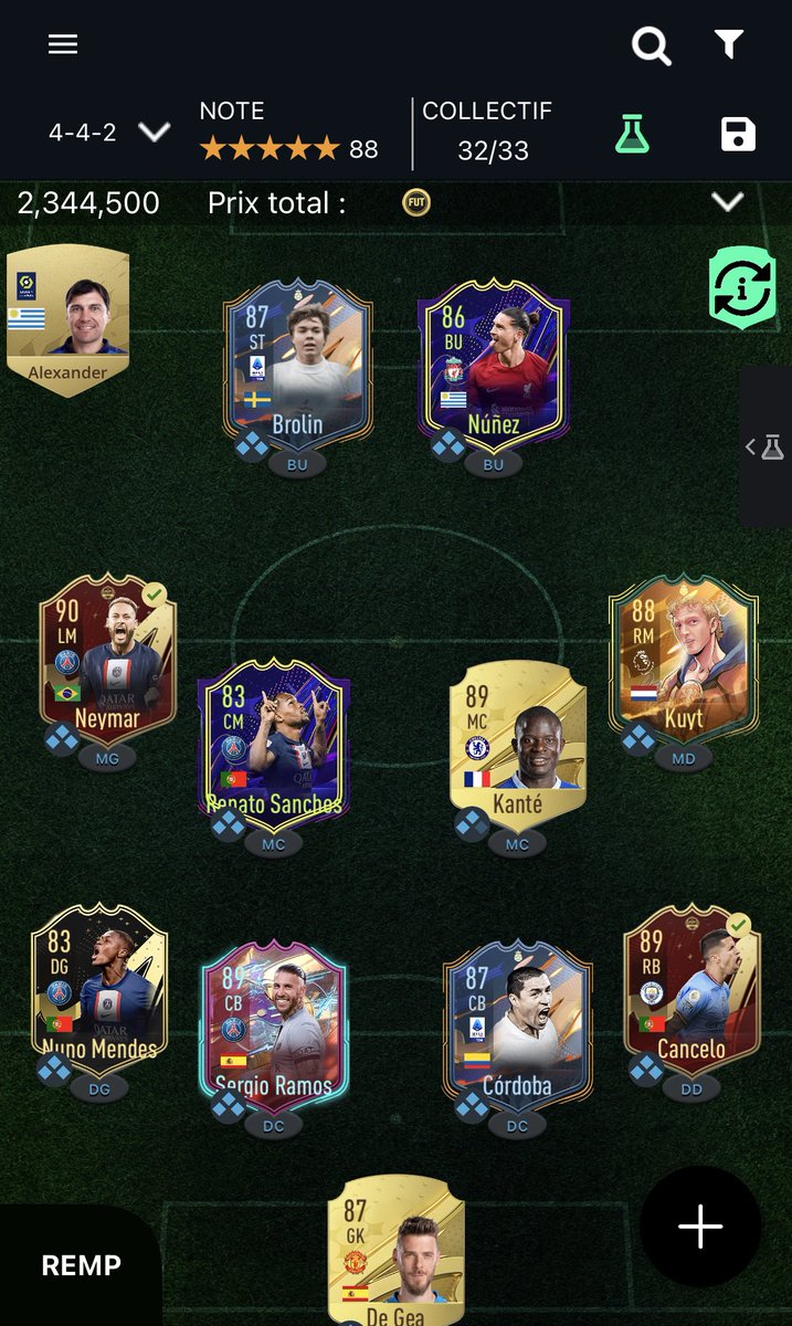 SonyAndero's tweet photo. @FansdeFUT Je joue en 4-2-2-2 avec Neymar et kuyt en MOC https://t.co/5xtknuXr72