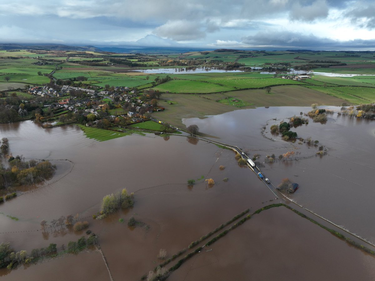 ROAVR_UAS's tweet image. Chatton on the River Till in Northumberland very swollen today! #chatton #floods #Northumberland @BBCNews @BBCNorthPR