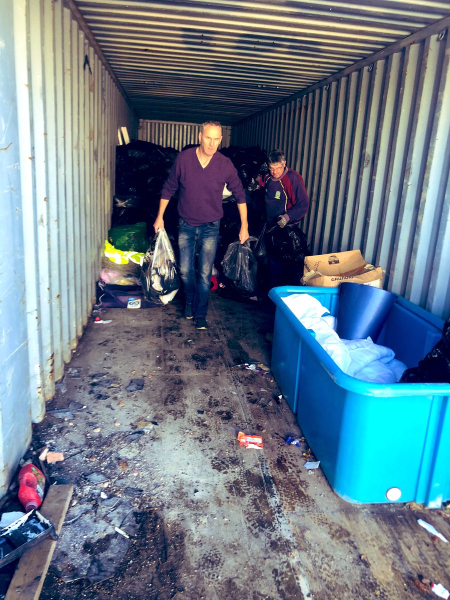 annaduffgaa's tweet photo. Annaduff GAA wish to thank all who donated clothes bags over the summer we sent off a whopping 4 ton of clothing today !!! #Clothescollection #LeitrimGAA #Drumsna #Annaduff #Dromod #OurParish #YourCommunity https://t.co/3nnOjmnqlv