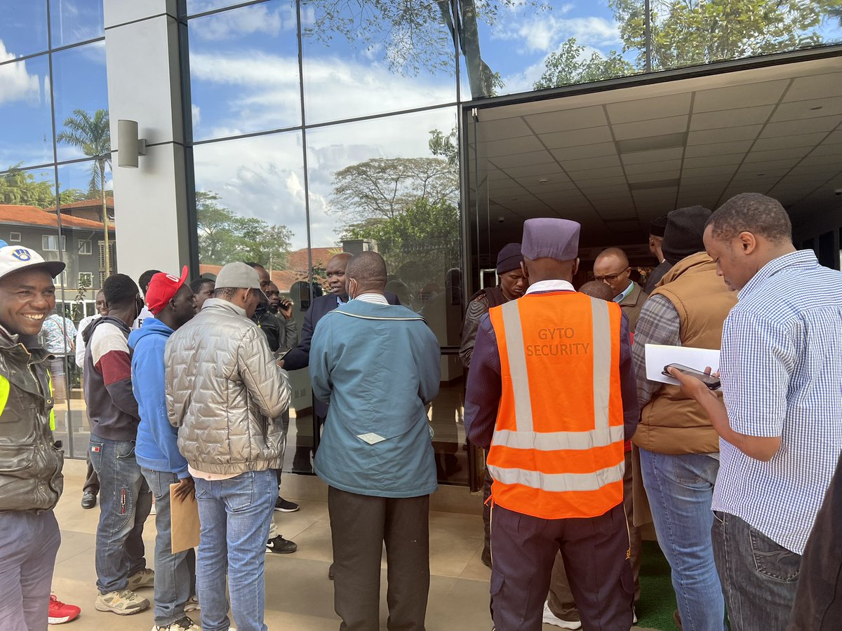 ewacuka's tweet photo. Here we are at @ntsa_kenya, foolishly on a Friday afternoon , waiting for @KenyaPower_Care to turn on the power. Welp. https://t.co/G7jhVNBnxw
