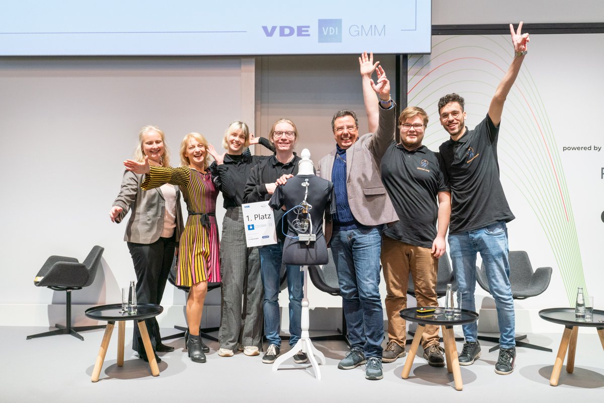 electronicaFair's tweet image. Making our everyday lives easier by using #sensors and #microsystems: We honor the effort of student teams from all over Germany at the COSIMA competition. Congratulations to the winning teams 🥇S.H.I.R.T., 🥈Orbio and 🥉 V-Feel System! #electronicaFair