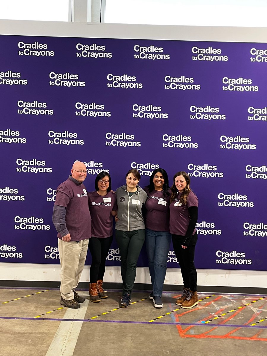 vqgray's tweet image. Suffolk&apos;s national EPMO team spent an afternoon packaging donations at @c2cboston&apos;s Giving Factory. Thanks to our employees who donated clothing, books, diapers &amp;amp; everyday essentials that were distributed to local disadvantaged children. #wearesuffolk #proveimpossiblewrong