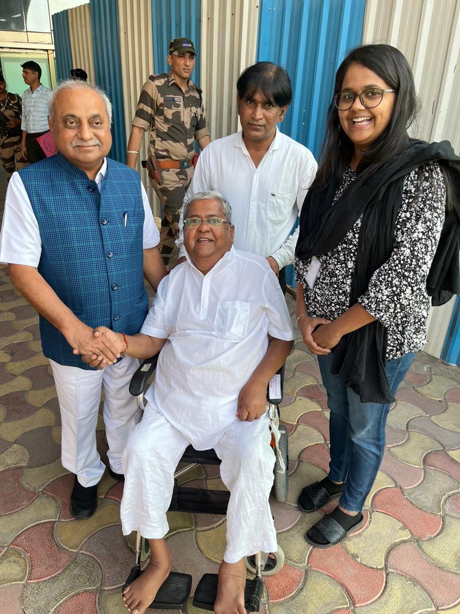 East deputy of Gujarat state. Honorable Chief Minister. Nitinbhai Patel today greeted with Padma Shri Kanubhai Taylor at Surat
<a href="/Nitinbhai_Patel/">Nitin Patel</a> <a href="/KanubhaiTailor/">Dr.Kanubhai Tailor (Padmashri Awardee)</a> <a href="/BJP4Gujarat/">BJP Gujarat</a> <a href="/PMOIndia/">PMO India</a> <a href="/BJP4India/">BJP</a>