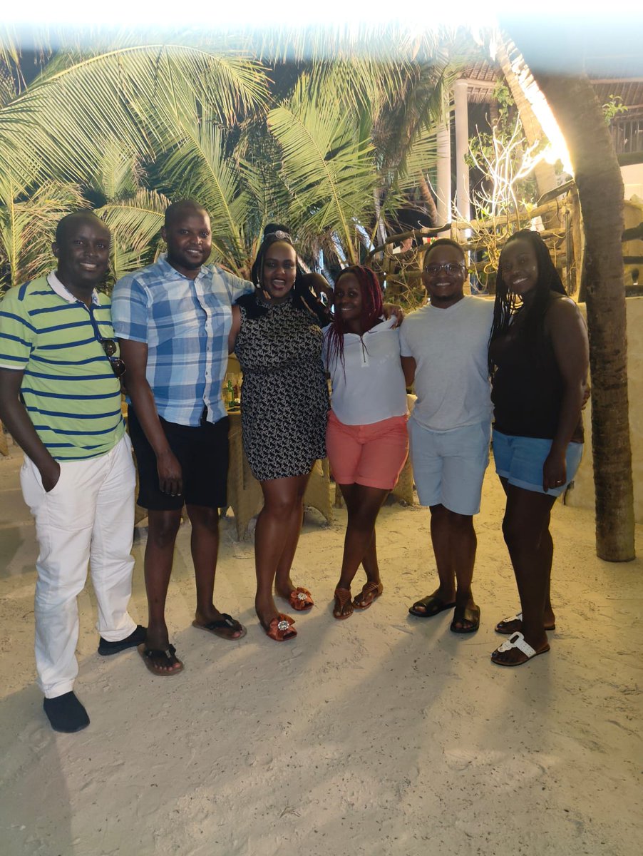 FidelityKenya's tweet photo. The AIBK conference(Association of Insurance Brokers of Kenya) 2022. @AIBK_Kenya, Rose Muthaura of @Minet, David Karimi of @micglobal_  @RICHARDMARISIN and @Diana of @FidelityKenya Esther Kiguta, David Mumo and Dennis Munene of @Minet Brian Rop of @LiaisonGroup. https://t.co/DmVfFOzNdh