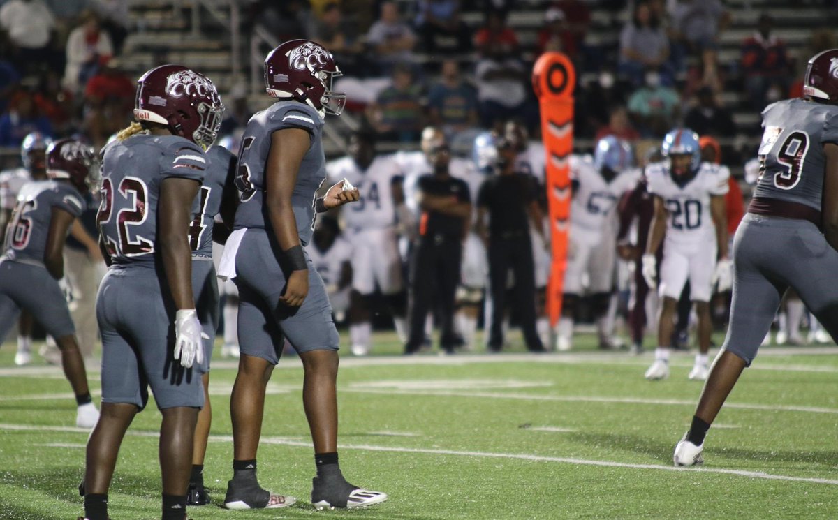 lonpeter777's tweet photo. Blessed to receive an offer from Coahoma Community College! @CoahomaFootball @aowillia @JonHartley15 @JFair_10 https://t.co/1xnbIVylYD