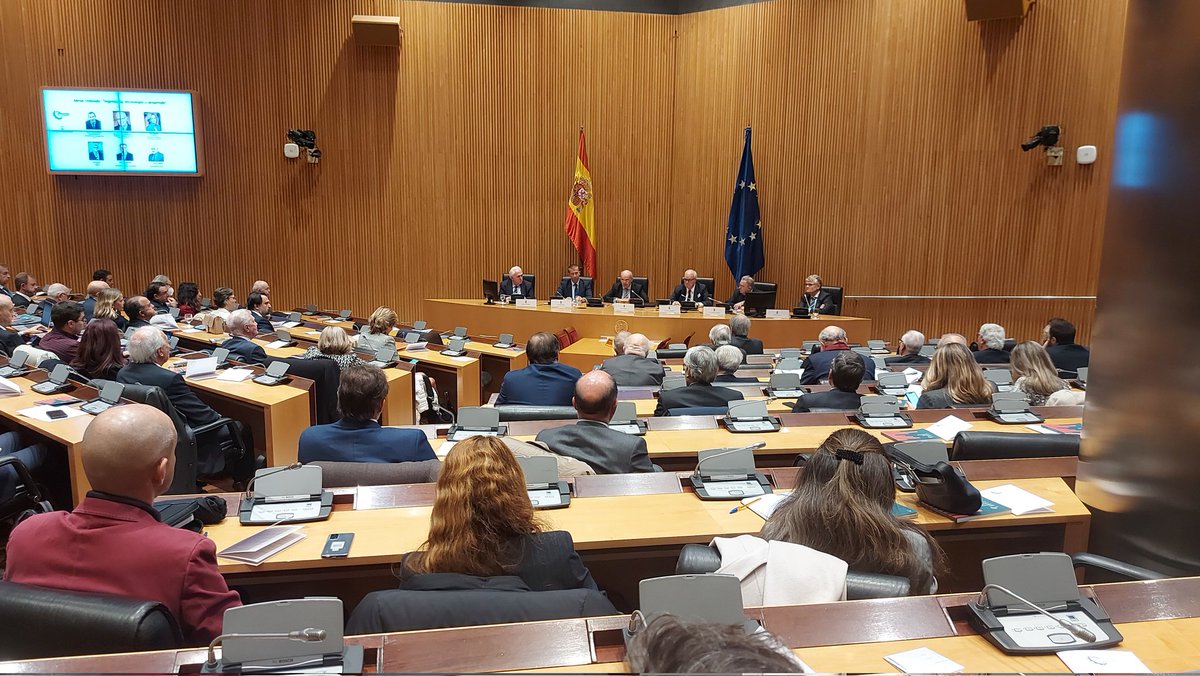 "La tecnología, la ingeniería y l@s ingenier@s son protagonistas del progreso económico y del desarrollo social. La mejora de la economía del país y su estabilidad a largo plazo debe apoyarse en un sector industrial potente y sólido" José Oriol Sala, presidente del #OIE.