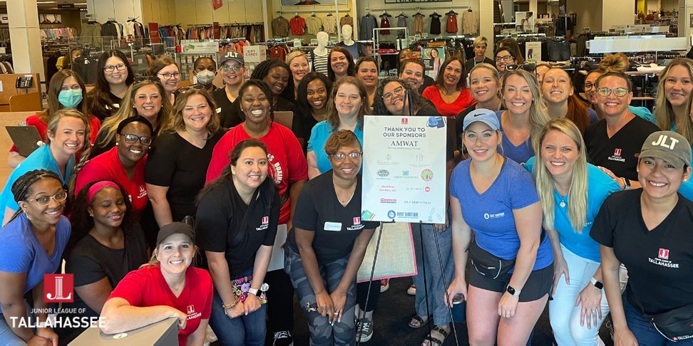 It's the final countdown...💸🖤✨ #JLTLBDI embarks on the final day of wearing the same outfit, we are reminded the fight against #foodinsecurity is NOT over. The work must continue year-round.

There’s still time to make a #JLTImpact >> 
bit.ly/3sVHCMt

#JuniorLeague