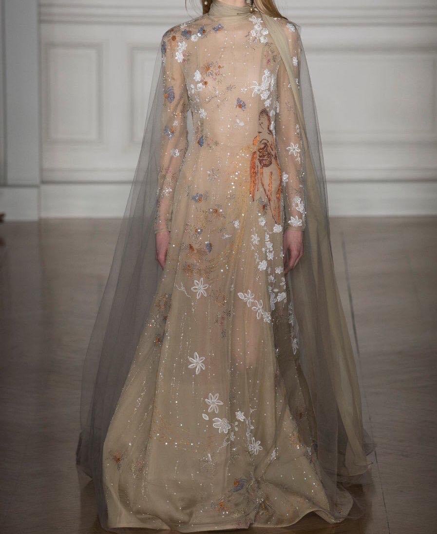 Feminofobi's tweet photo. Valentino 2017🦋 https://t.co/lf5Gx6GMgt