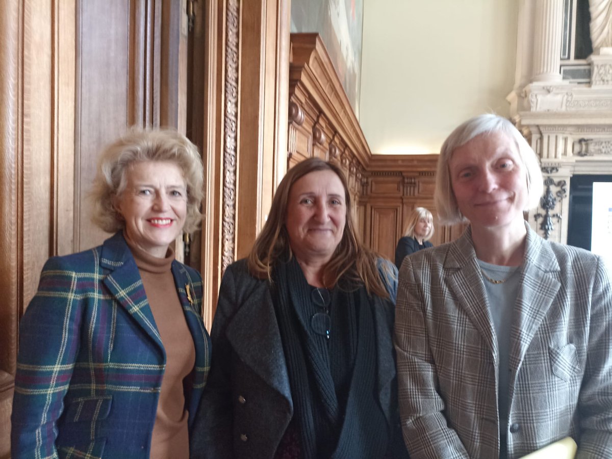 msa_actu's tweet photo. #SEEPH2022
Sophie de Laporte, secrétaire générale au @Agri_Gouv souligne l'importance de la MSA comme acteur de la politique gouvernemental :
- problématique de désinsertion pro,
- actions pour l'insertion,
- actions préventives dans les secteurs accidentogènes
- réseau #solidel https://t.co/sdQZmhZDYK