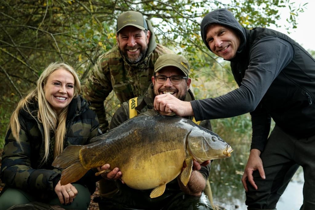 CarpCafe tweet media