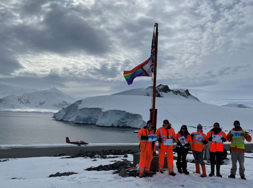 Celebrating #PolarPride . Diversity and different perspectives form the basis of science and research. Let's celebrate it among the community, not suppress it.
Twin Otter landing in the background for good measure.
#PolarPride2022 <a href="/BAS_News/">British Antarctic Survey 🐧</a>