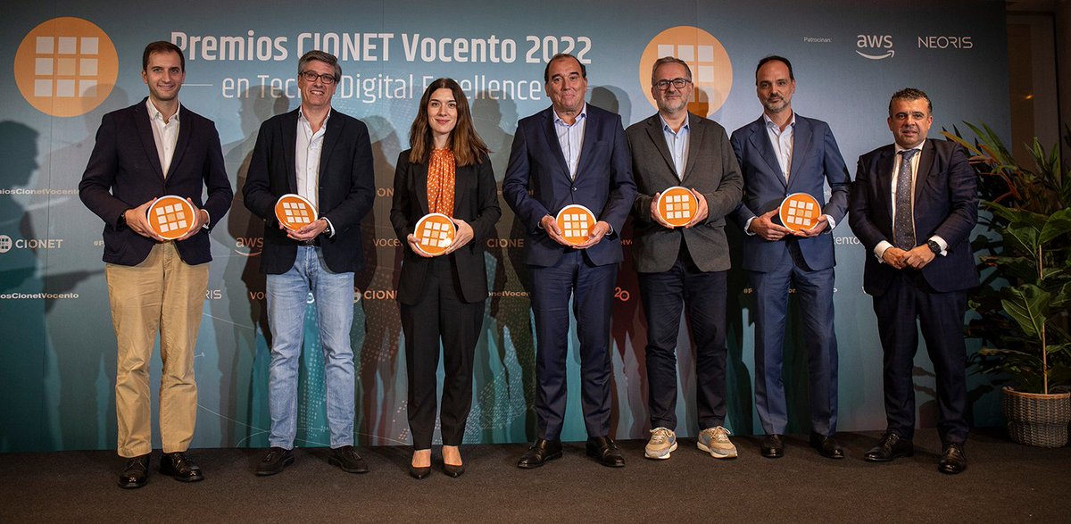 cisco_spain's tweet photo. 🎉 Enhorabuena a #Cisco España por recibir el premio CIONET-Vocento 2022 en la Categoría #Seguridad recogido por Roberto Moral, líder de arquitecturas.
 
¡Nuestras felicitaciones al resto de premiados y a la organización! https://t.co/FhRluT7PH0  
 
@Vocento @CIONET https://t.co/DKWew9IN16