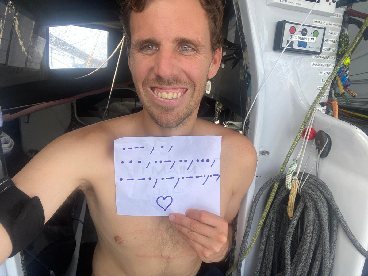 Pssst ! Tanguy a une devinette pour vous ! 
Saurez-vous déchiffrer ce petit message en morse ? 
Vous ne serez pas déçu(e)s du résultat 💛
▶︎ Petit coup de pouce : bit.ly/codemorse

<a href="/RouteDuRhum/">Route du Rhum - Destination Guadeloupe</a> <a href="/Lazare_fr/">Lazare</a> <a href="/ImocaGS/">IMOCAGlobeSeries</a>