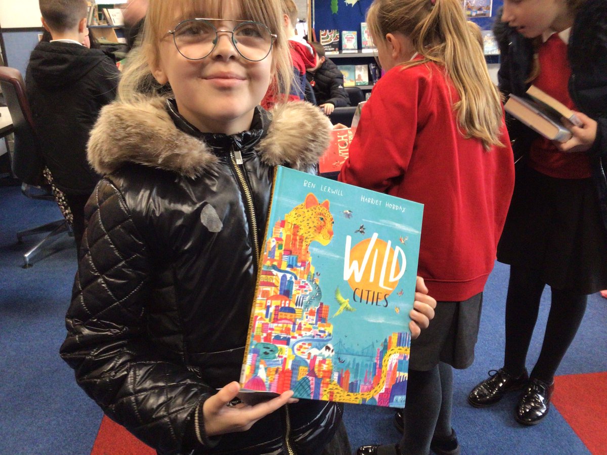 TigerClass1's tweet photo. Another great visit to Leyland Library this week π thank you for having us @LancsLibraries #EnglishWJS https://t.co/trhNhv91gN