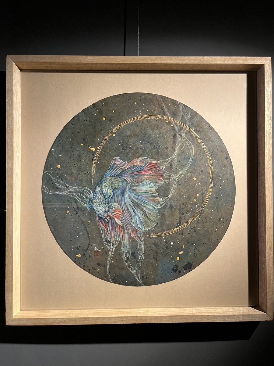 Ruberu Art (@artruberu) on Twitter photo Dilan Gitmez’in deri üzerine karışık teknik çalıştığı Betta eseri galeride! Dilan Gitmez’in deri üzerine karışık teknik çalıştığı Betta eseri galeride!