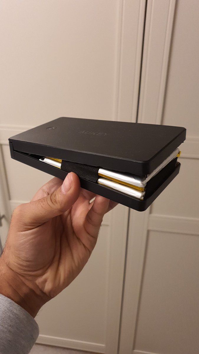 MMatharoo's tweet photo. @AUKEYofficial, my powerbank nearly exploded while it was on charge!. https://t.co/j8Zp5uMkdO