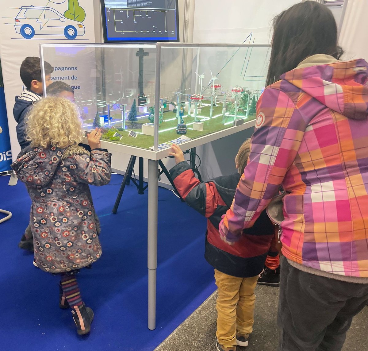 ⚡Venez découvrir la maquette du #reseau de distribution d'#électricité d'<a href="/enedis/">Enedis</a> sur notre stand <a href="/FermeExpoTours/">Ferme Expo Tours</a> 🐄 à <a href="/villedetours/">Ville de Tours</a> 📍