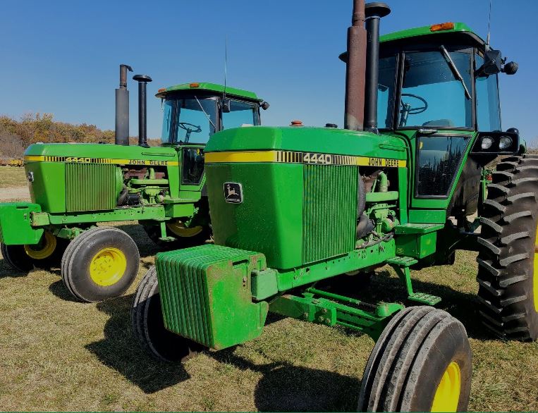 Greg Peterson on Twitter "1982 JD 4440 w/ 2747 hours sold for record