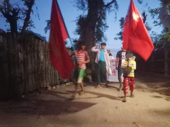 miN13700's tweet photo. The protesters of Arr Marn Thit strike in Salingyi township held daily anti-military protest together with 13-day movement for the 102nd National Victory Day on November 18.

#MyanmarLivesMatter
#2022Nov18Coup
#WhatsHappeninglnMyanmar https://t.co/xECpQDuTEM