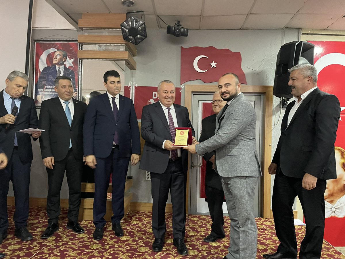 cenginyurt52's tweet photo. KIRAT DİNAR’DA ŞAHA KALKTI.
Sn G.Bşk.Gültekin UYSAL beyefendinin katılımlarıyla
Demokrat Parti Dinar ilçe kongremizi gerçekleştirdik.
Göreve seçilen ilçe başkanımız sn Erdal Güçlü ve yönetimine başarılar dilerim.
Mahkum değilsin güzel Ülkem Demokratlar var. https://t.co/aBNAJzBDj3
