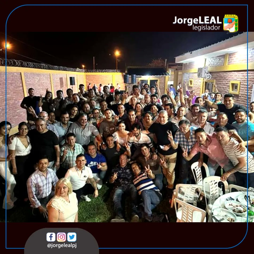 #SiempreCompañeros 
"SEAMOS ARTÍFICES DE UN DESTINO COMÚN, Y NUNCA INSTRUMENTOS DE LA AMBICIÓN DE NADIE" Juan Domingo Perón

FELIZ DÍA DE LA MILITANCIA a todos los compañeros que, sin medir sacrificios, hacen posible el triunfo del peronismo en cada elección