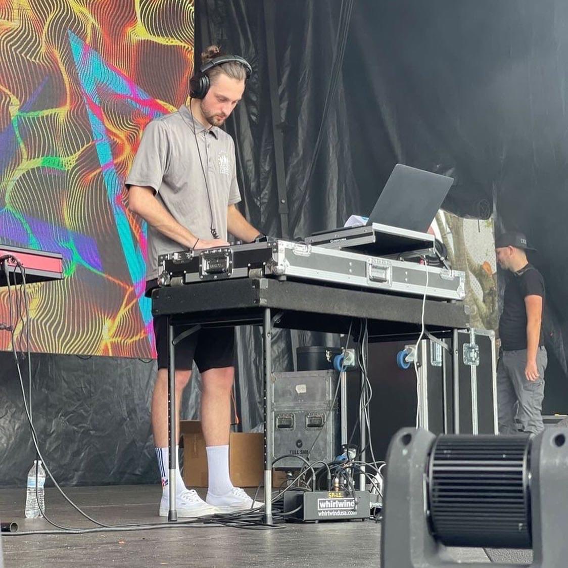 ConnectSCA's tweet photo. Super shout out to SCA DJ’s for a wonderful job at Uni-Diversity Block Party! 🎤🎛💻🎶
@FullSail
#fullsail #scaconnect #connectsca https://t.co/aQf613F11m
