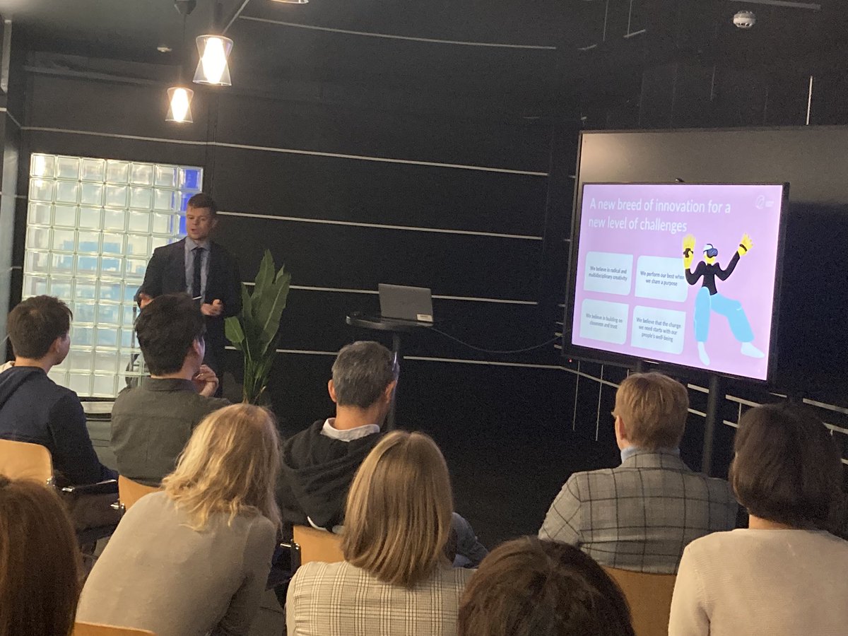 Annika Forstén (@annikaforsten) on Twitter photo Exciting days with #Slush2022 and the 🌎 visiting Helsinki Metropolitan Area #startup and #innovation ecosystem. 
Did you know <a href="/SlushHQ/">Slush</a> was born in #InnovationEspoo - 
#iCapitalAwards finalist 2022?
Yep, that and plenty of other magnificant things too 
👉🏻 bitly.ws/wQPK Exciting days with #Slush2022 and the 🌎 visiting Helsinki Metropolitan Area #startup and #innovation ecosystem. 
Did you know <a href="/SlushHQ/">Slush</a> was born in #InnovationEspoo - 
#iCapitalAwards finalist 2022?
Yep, that and plenty of other magnificant things too 
👉🏻 bitly.ws/wQPK