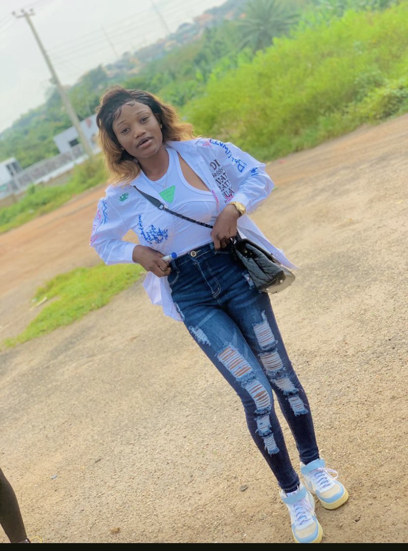 KennyCaring's tweet photo. #freshestgraduate
#masscommapoly
#classdephoenix22
#signout
#graduate 
#mapolymasscomm  Alhamdulilahi God has crowned my journey of 8years with Success https://t.co/jMijKYJT5N