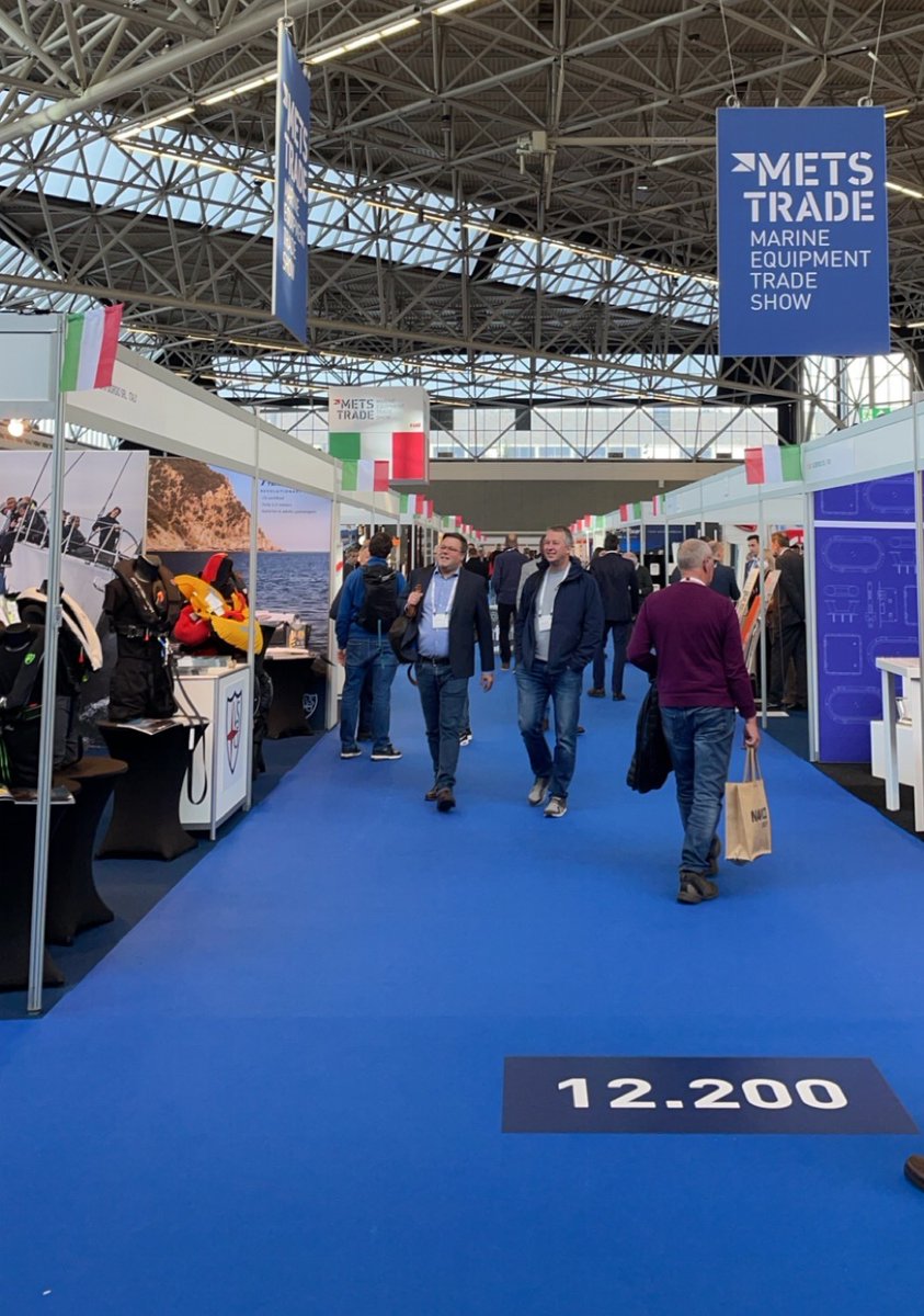 NauticExpo tweet media