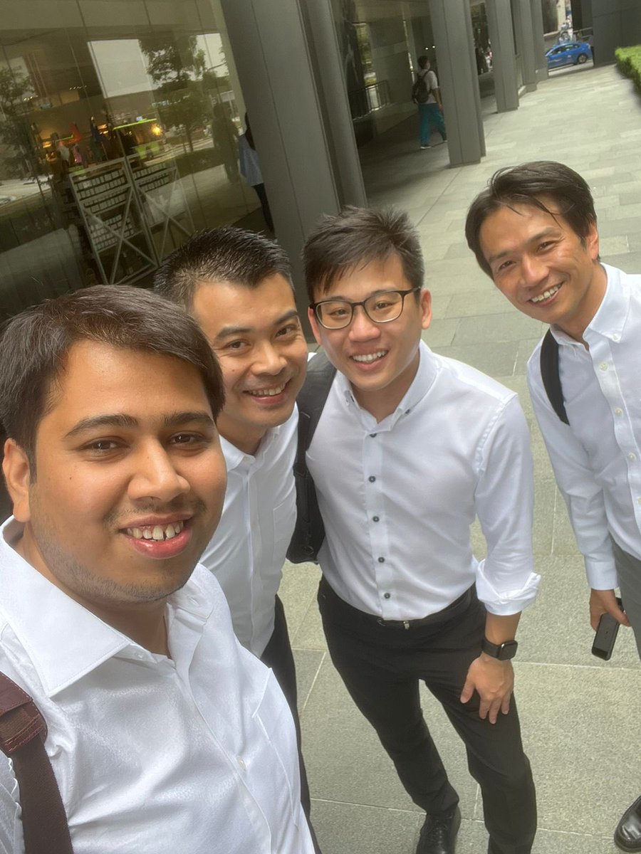 It was a very fruitful Singapore visit. See you all again in Tokyo next month! 
例によって実り多いシンガポール出張でした。インド•アジアチーム、強化していきます。次は来月東京で。