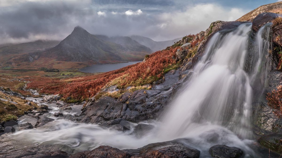 StuWPhotography's tweet photo. Photographers - show me you panos with more than 1 shot stitched together… https://t.co/hMA8cCe97R