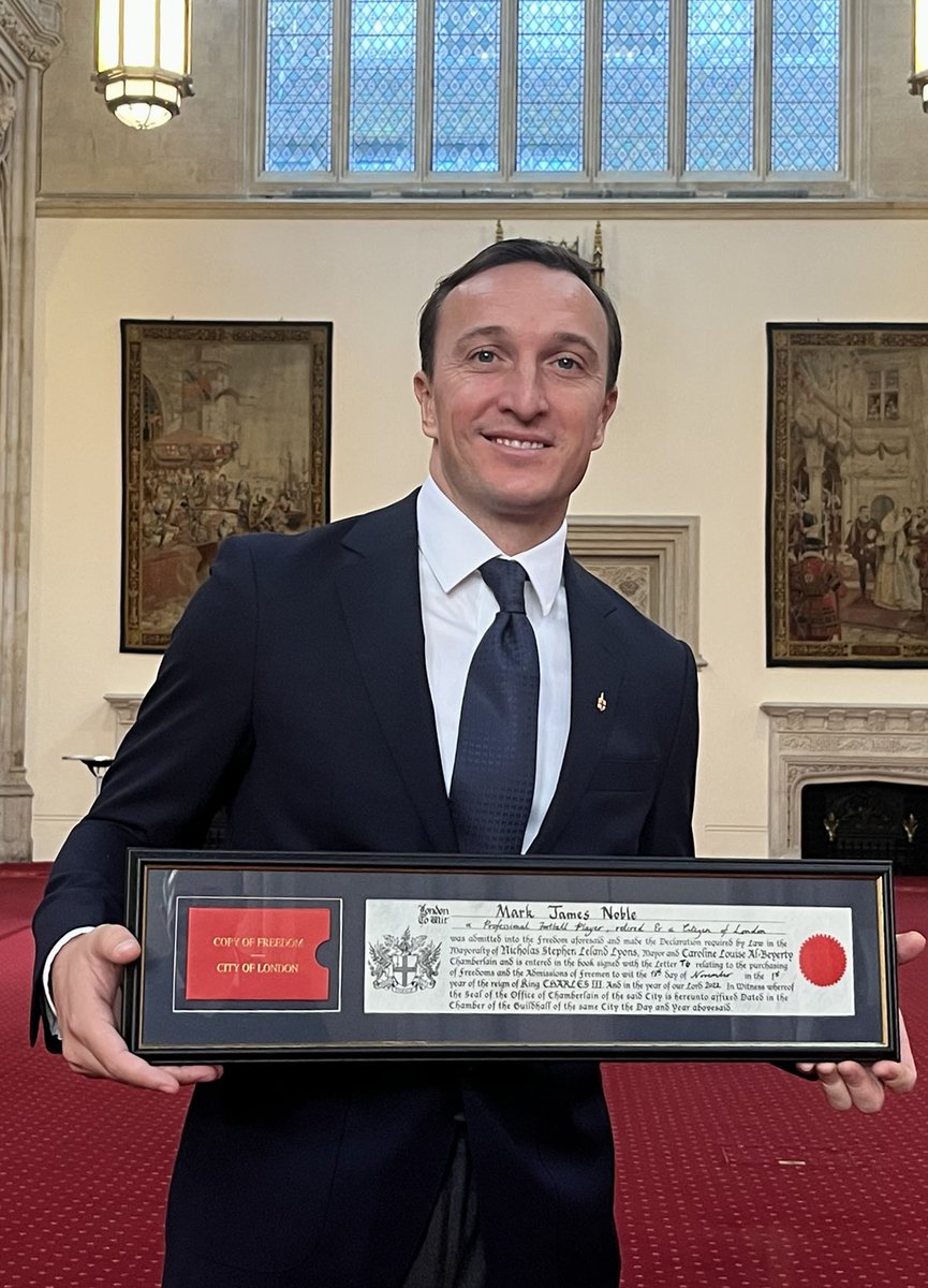 Many congratulations to ⁦<a href="/WestHam/">West Ham United</a>⁩ legend ⁦<a href="/Noble16Mark/">MARK NOBLE</a>⁩ on being awarded the Freedom of the City of London at ⁦<a href="/GuildhallLondon/">Guildhall London</a>⁩ today, in recognition of his outstanding sporting achievements and charity work. #TheHammers #EastLondon #football