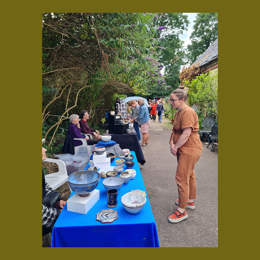 Last but certainly not least we'd love you to welcome Catherine Goddard from Breakspears Mews Comm Garden 

Catherine will be bringing us gorgeous ceramics, pot plants and preserves.