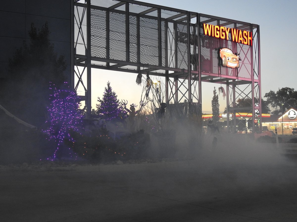 wiggywash's tweet photo. Check out these photos from Wiggy Wash's Haunted Tunnel last month at Orem! 🤡👻😱☠️ Thanks to all who attended and helped make it a great annual event. https://t.co/IpQaoQVJFz