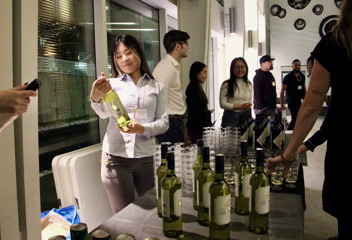 gcss_gci's tweet image. Ended our Research day with wine &amp;amp; cheese 🧀 🍷