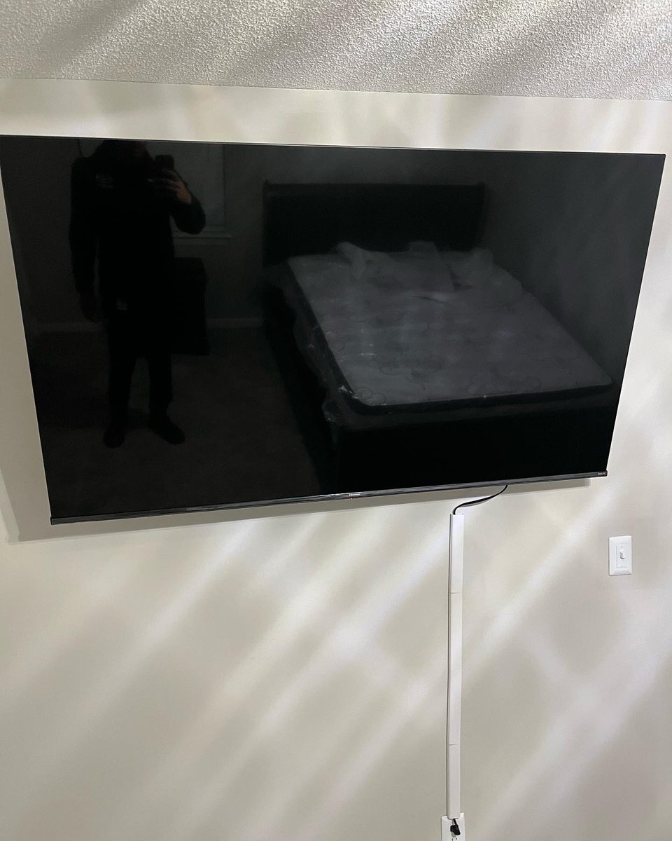 Mountitup1's tweet photo. Three 65” tvs mounted yesterday 📺• We travel contact us for services 👍
•
•
#tvmounting #tvmount #mobileservices #atlanta #airbnb #auburnal #auburnfootball #wareagle #decor #walldecor #tvdecor https://t.co/ixKz6DLXpB