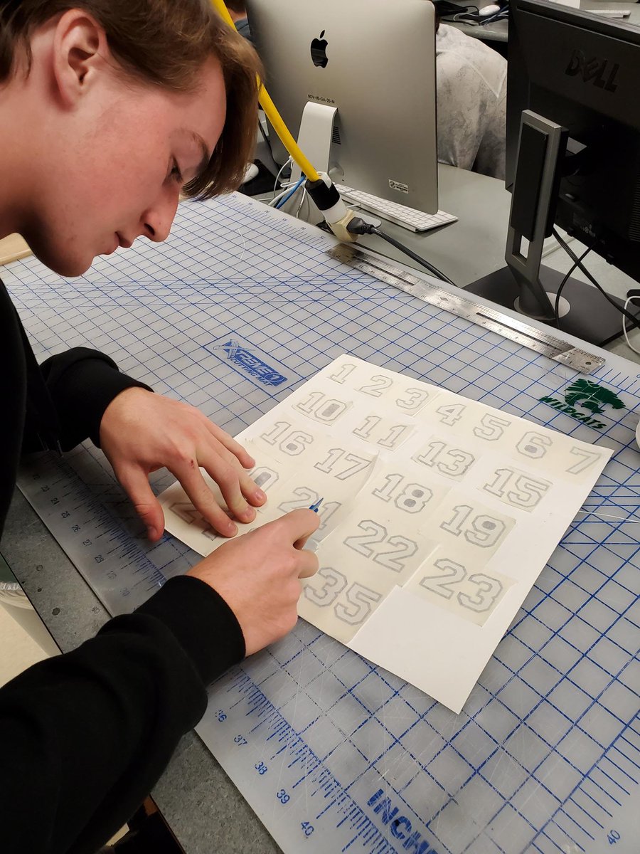 Novi High School Engineering Dept tweet media