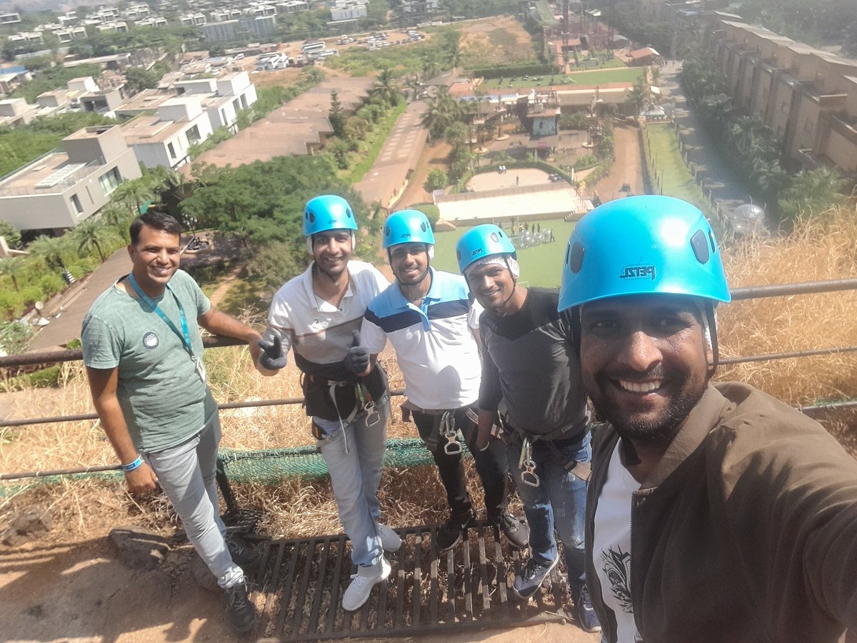 Sanket_thinks's tweet image. #Decosglobal #Decos Outing 
at Della adventure park Lonavala

@Decos #DecosOuting