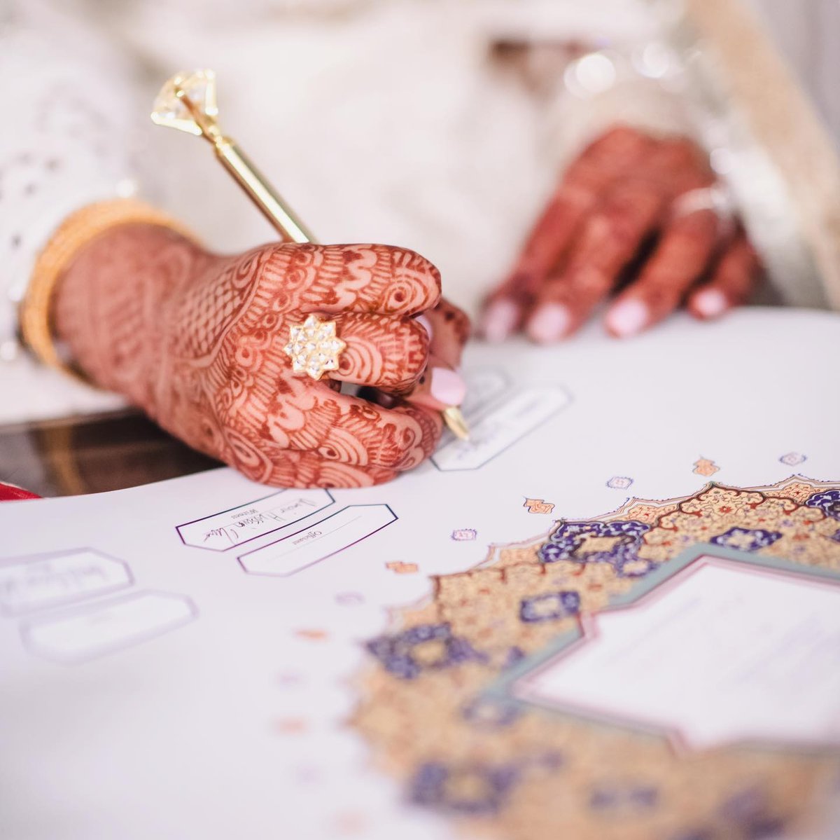 nikahnama's tweet photo. By praying to Allah, you are one step closer to getting your dua answered 🤲🏼⁠
⁠
The Prophet ﷺ said: “Verily your Lord is Generous and Shy. If His servant raises his hands to Him (in supplication), He becomes shy to return them empty.” [Ahmad, Abu Dawood, Tirmidhi]⁠ https://t.co/l6tjTx6nVm
