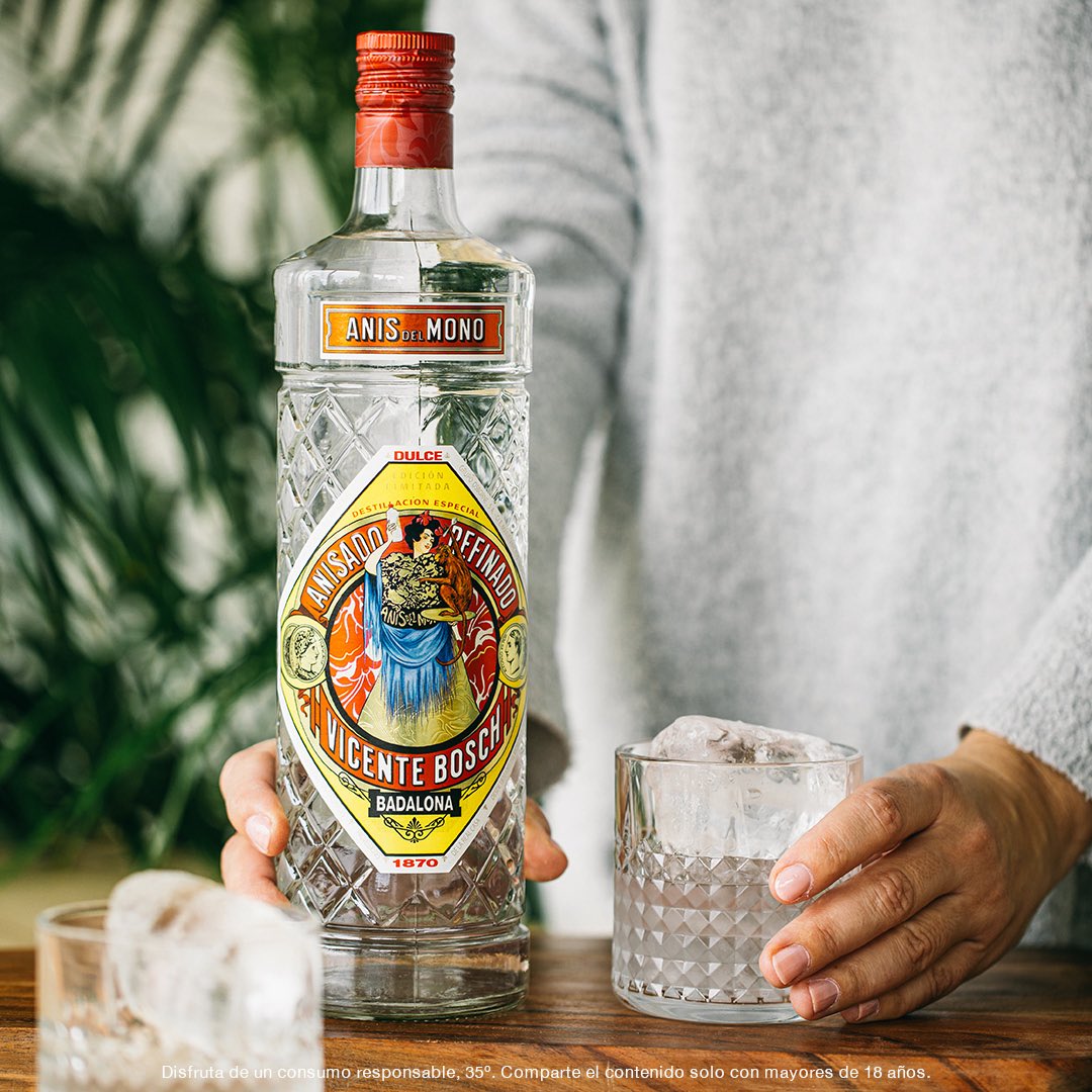 La Edición Limitada de este año rinde homenaje a "La Manola", protagonista del cuadro Mono y Mona con el que el pintor modernista Ramón Casas ganó el concurso de cartelería de Anís del Mono en 1897. Puedes encontrarla en nuestra web. #AnísdelMono  #EdiciónLimitada #RamónCasas