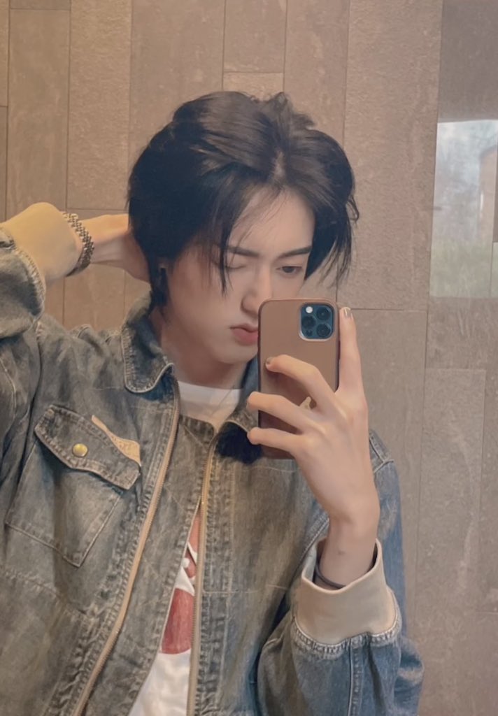 Rutoo (@noheajsj) on Twitter photo 