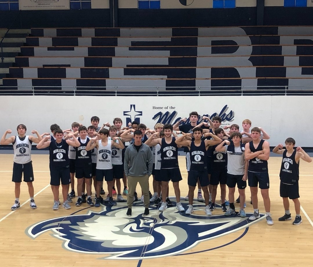 TmpBoysBB's tweet photo. 2022-2023 Camp Done!  Proud of our guy's energy and effort.  We improved our mental and physical toughness this week! #BeElite #EliteMindset #Family https://t.co/TXgvtP5OAy