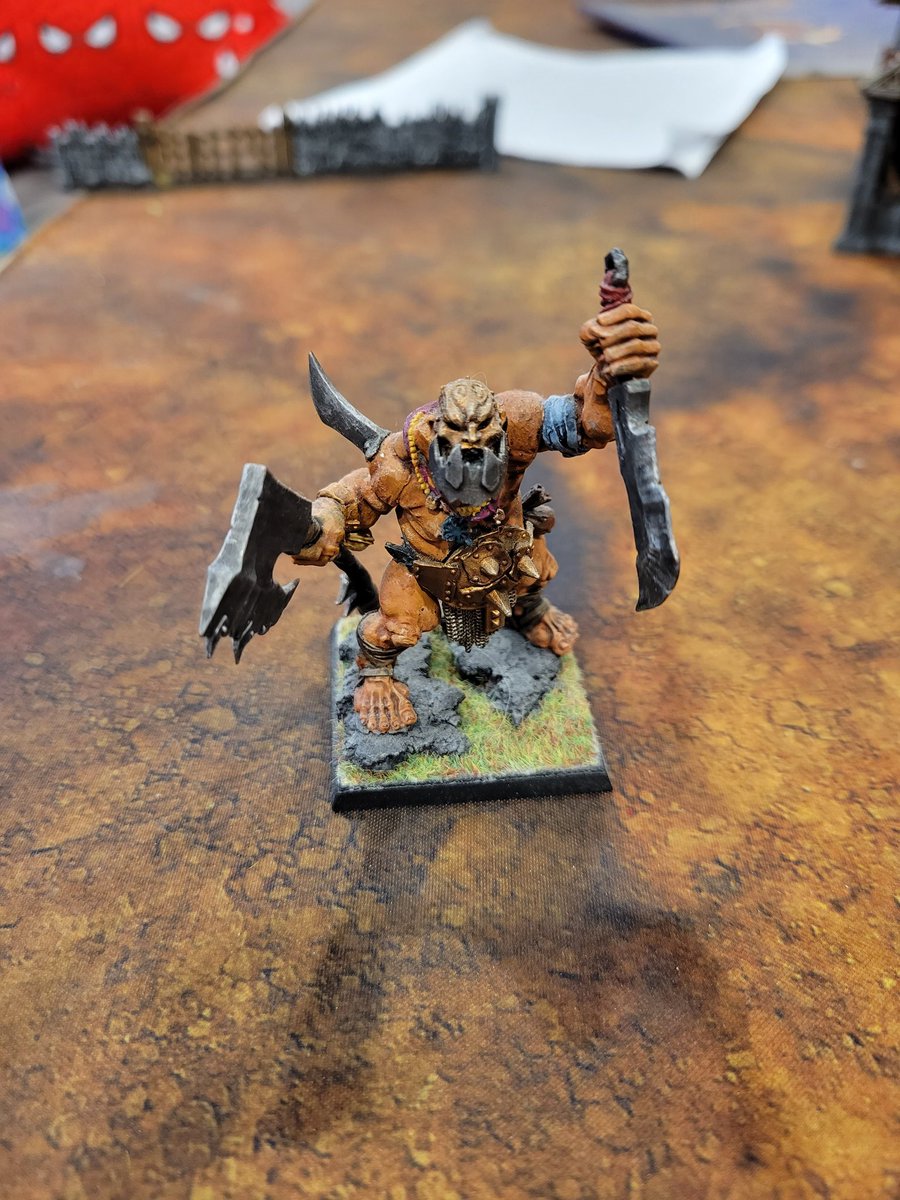 Skkernick's tweet photo. Couple of Ogres I made! @WarComTeam 

#WarhammerCommunity 
#warhammerfantasy https://t.co/wPFDCnxSgp