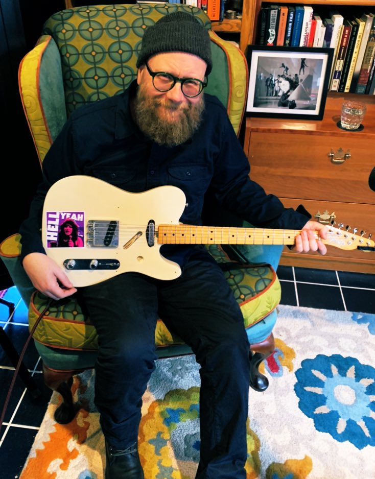 Tune in 9:20a for a special visit from @Mike_Doughty_! It’s music, words, and the Ghost of Vroom ~