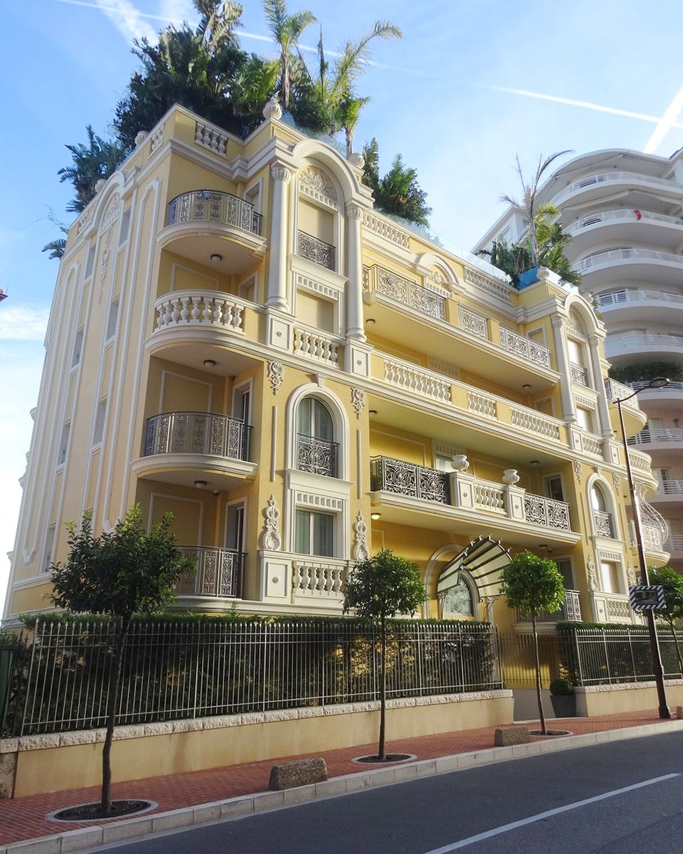 FOR RENT – Splendid apartment
📍 MONACO – Moneghetti 

This Master apartment with neat design, occupies an entire floor of the stunning « Oiseau Bleu » building in Monaco. Discover this property, LM1890.

dotta.mc/en/monaco/loca…

#luxurybuidling #luxuryrealestate #dottaimmobilier