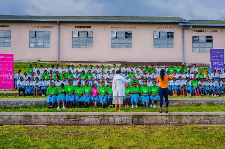 GagaUwera's tweet photo. When girls stay in school and finish secondary education, a lot of good things happen for them and their families. They enjoy better health and can take care of themselves and their children. https://t.co/BJpDtMHUIa