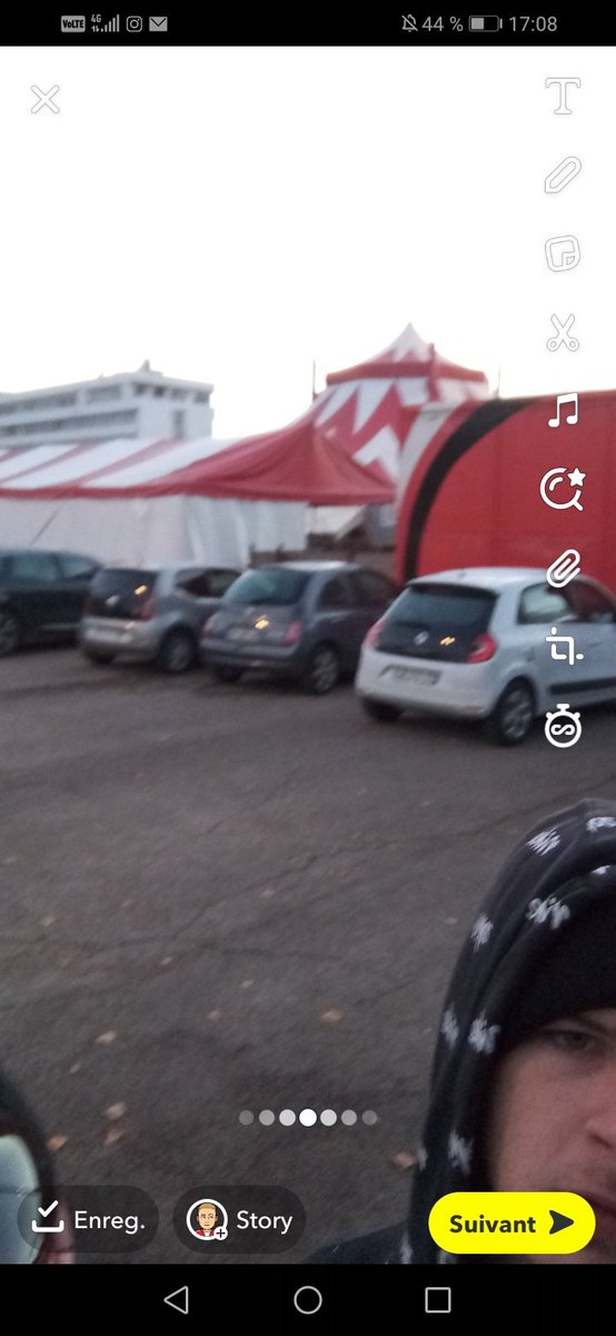 YtbFortgame's tweet photo. Bon eu c mes cible c fdp puta madré il m'a dit  tout sa parce que je regardais à leur fenêtre de caravane on va rigoler quand tout  vos animaux seron dans toute la ville https://t.co/8ZBXRvPm3w