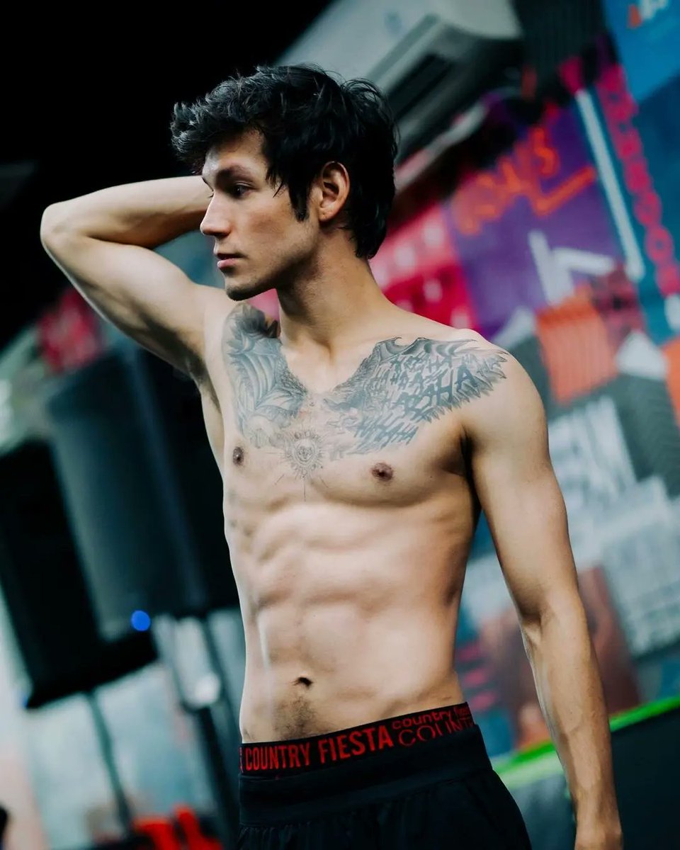 mrvvip's tweet photo. Naufal Samudra shirtless with his packs on. #selebwatch https://t.co/sqlspMHYJd